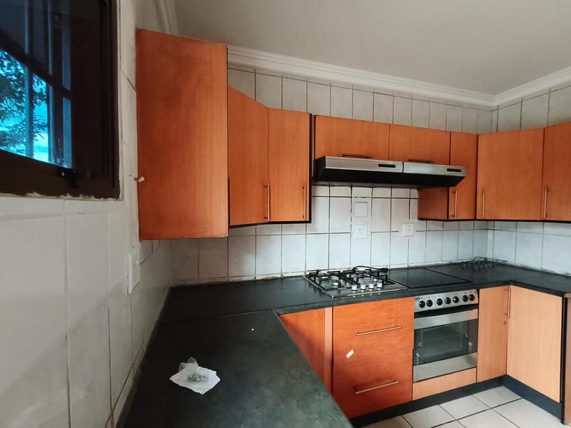 6 Bedroom Property for Sale in Mthata Eastern Cape